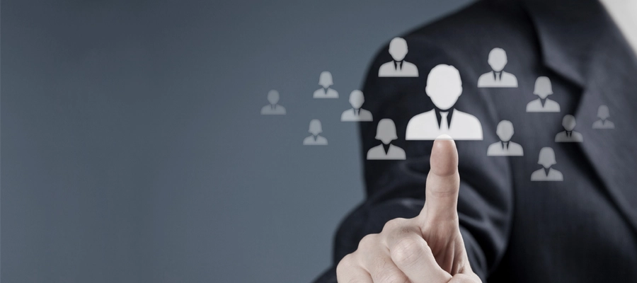 استخدام نیروی نمایشگاهی