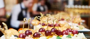 پذیرایی در غرفه نمایشگاهی