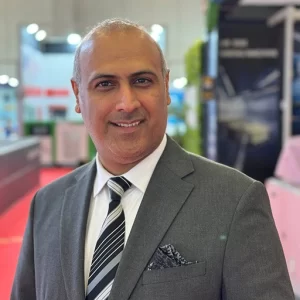 پرتره محمد عنایتی بیدگلی در نمایشگاه